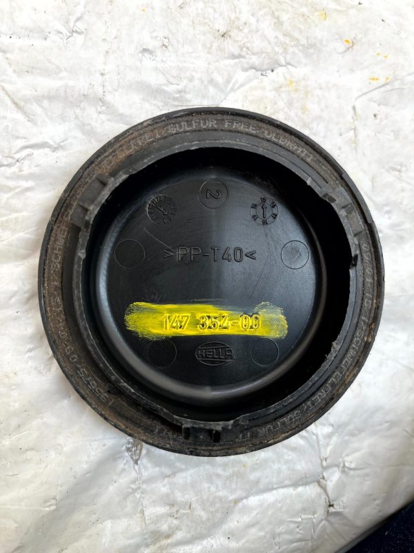 BMW-5-Series-F10-F11-Headlight-Dust-Cover-Cap-14735400-Genuine-177598920693