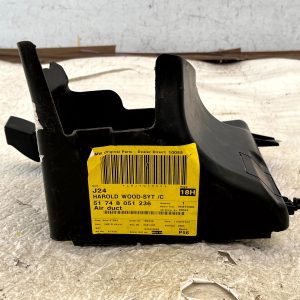 BMW 5-Series GT F07 Front Right Radiator Air Intake Tube 2009-2012 51748051236 - Image 10