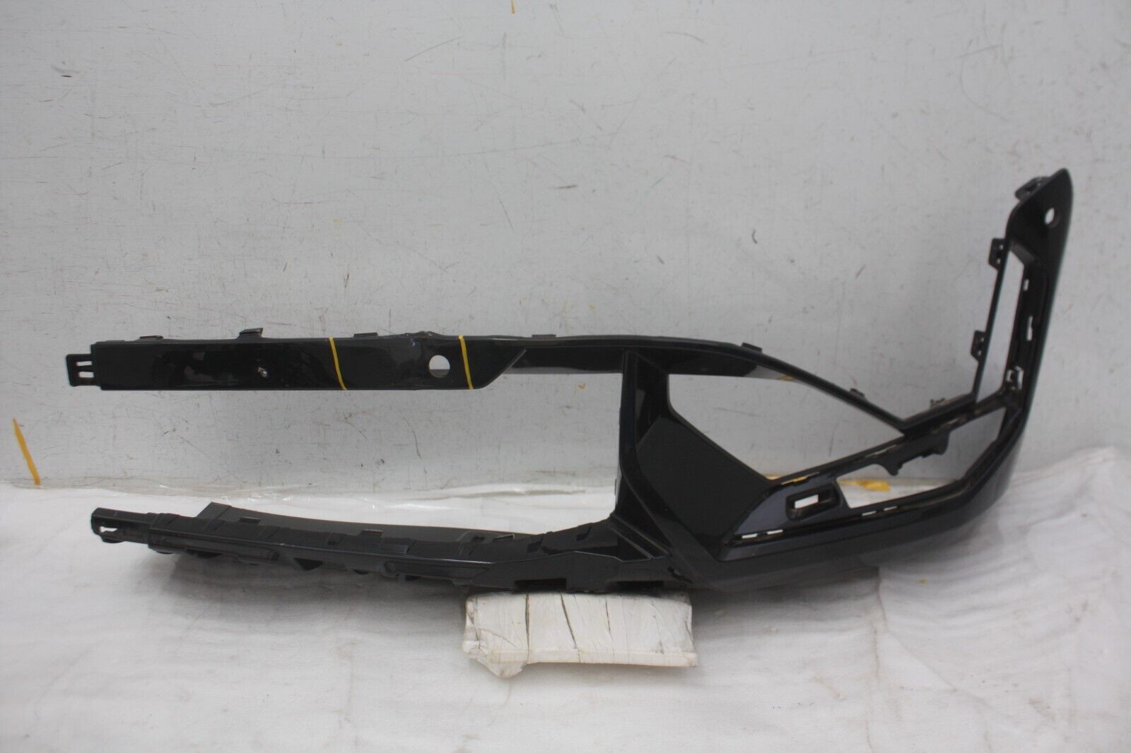 BMW X1 X LINE U11 Front Bumper Left Side Corner 2022 TO 2025 Genuine *DAMAGED*