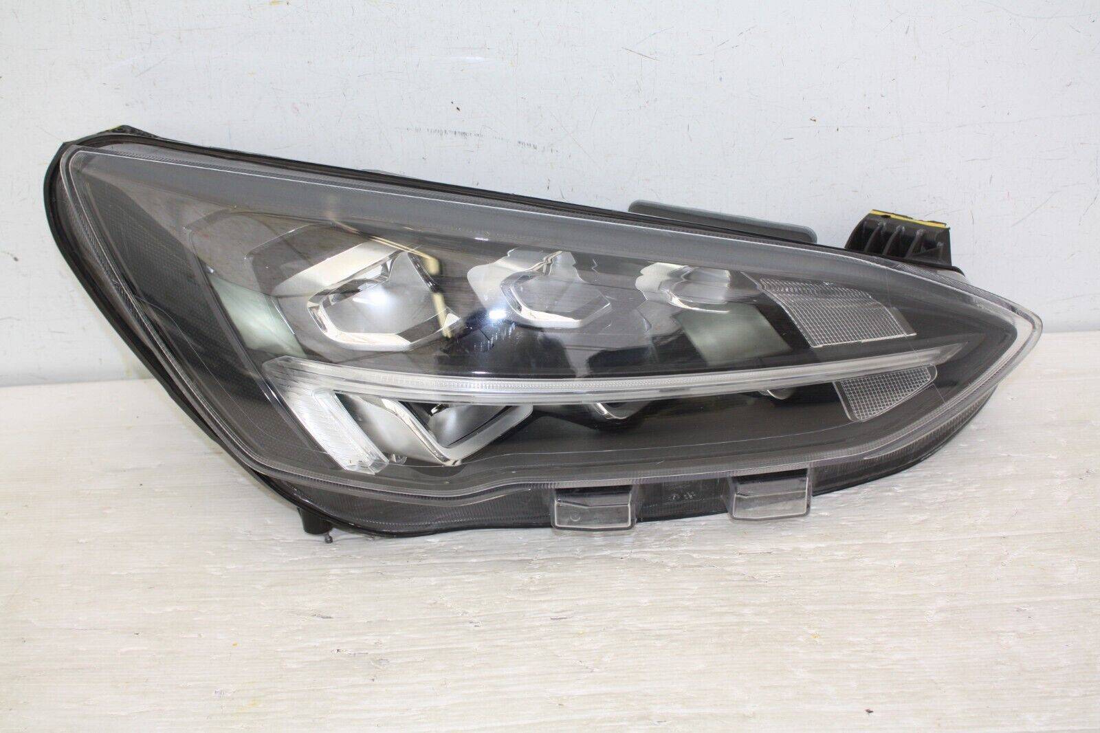 Ford-Focus-Right-Side-LED-Headlight-2018-to-2022-MX7B-13E014-FD-Genuine-175939453763