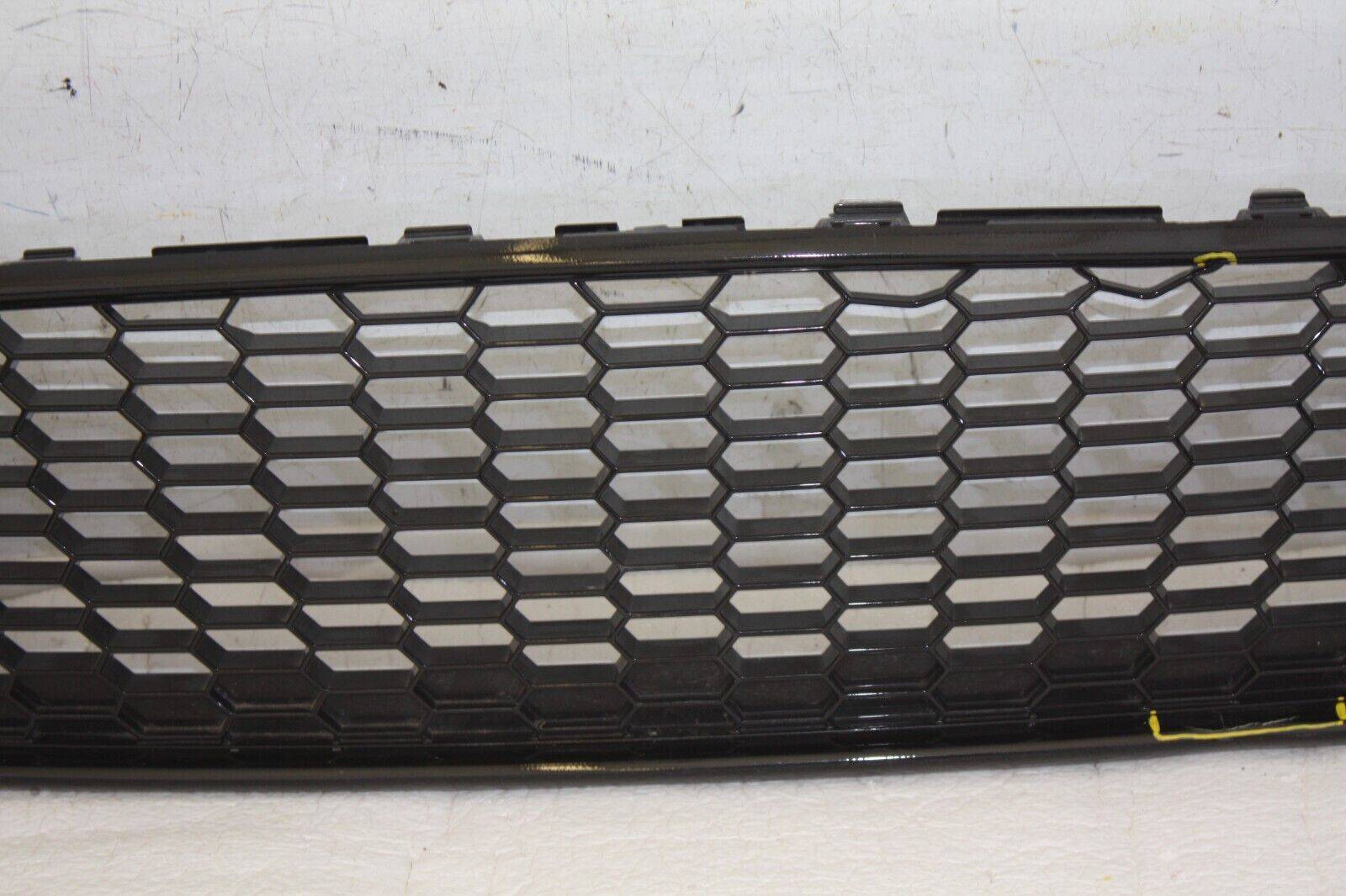 Ford-Focus-Zetec-S-Front-Bumper-Grill-2014-TO-2018-F1EJ-8200-A1-Genuine-DAMAGED-176409406613-3