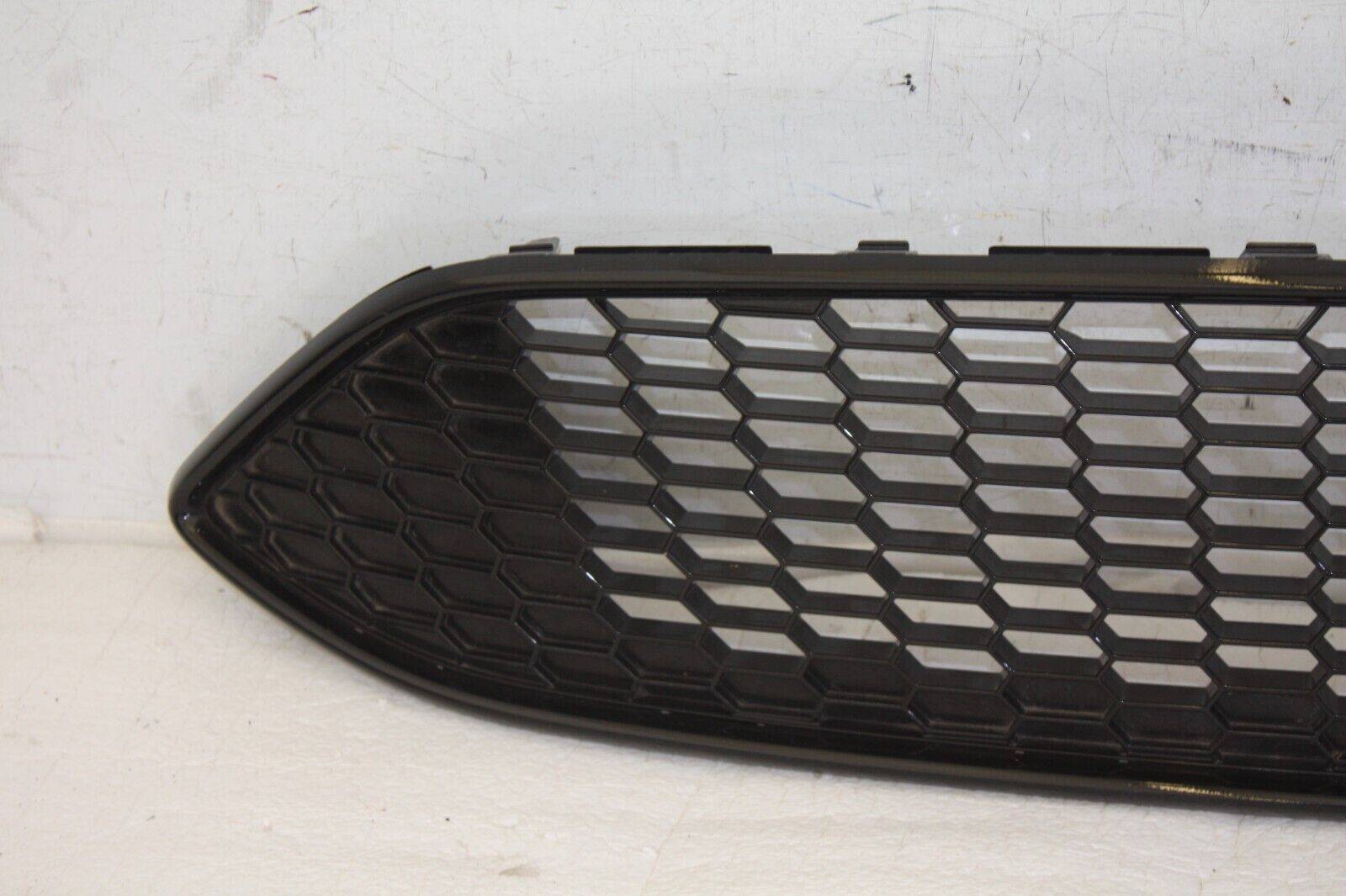 Ford-Focus-Zetec-S-Front-Bumper-Grill-2014-TO-2018-F1EJ-8200-A1-Genuine-DAMAGED-176409406613-4