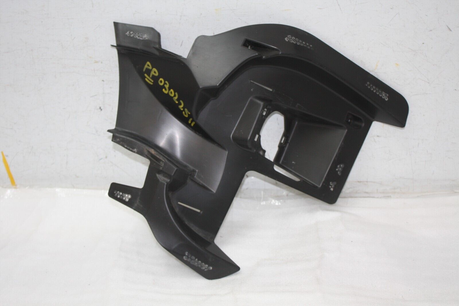 Ford Puma Front Bumper Right Support Bracket 2020 ON L1TB-17E888-B Genuine