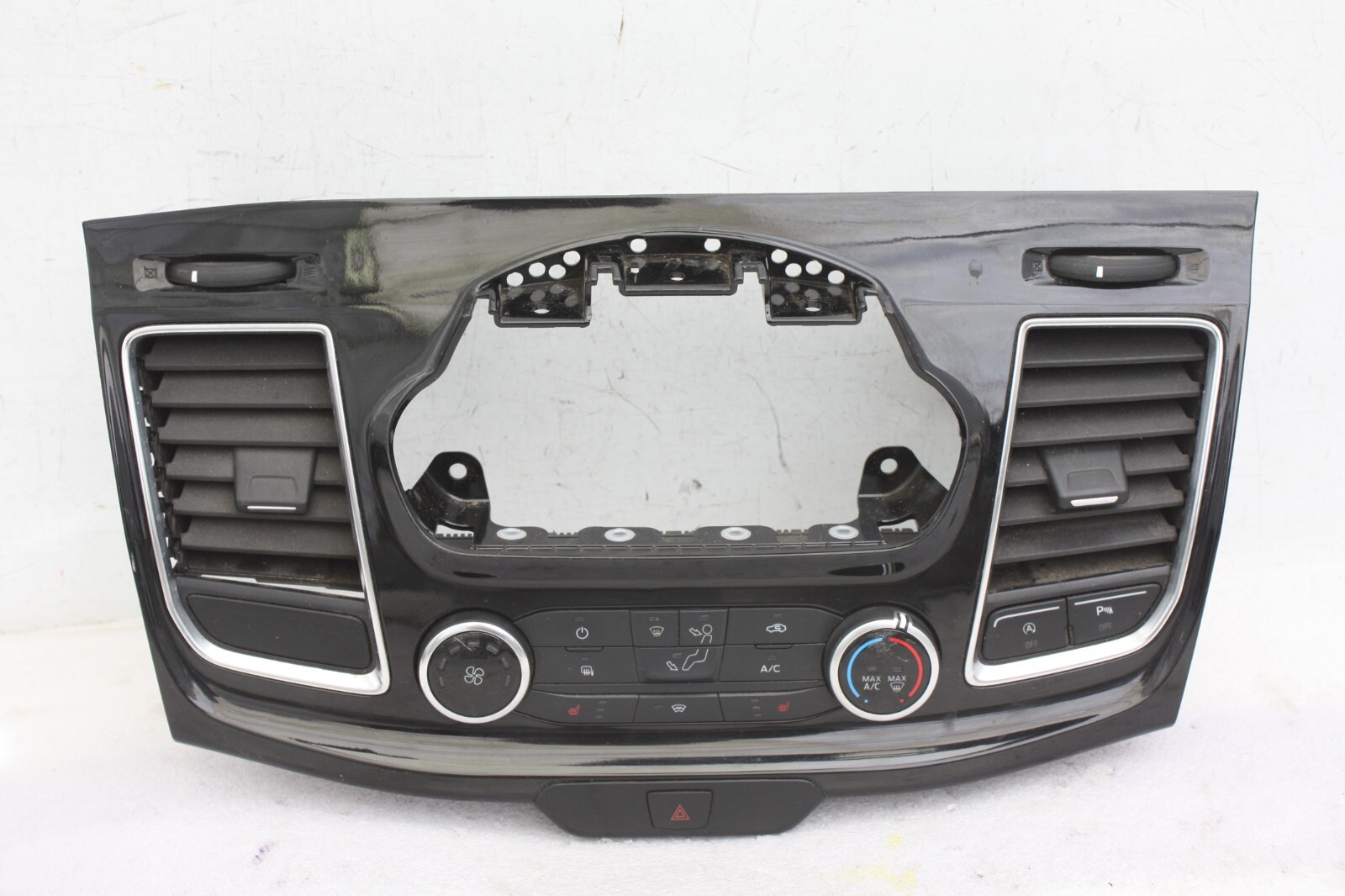 Ford Transit Custom Radio Controls Fascia Trim 2019 JK21-18835-BBW Genuine