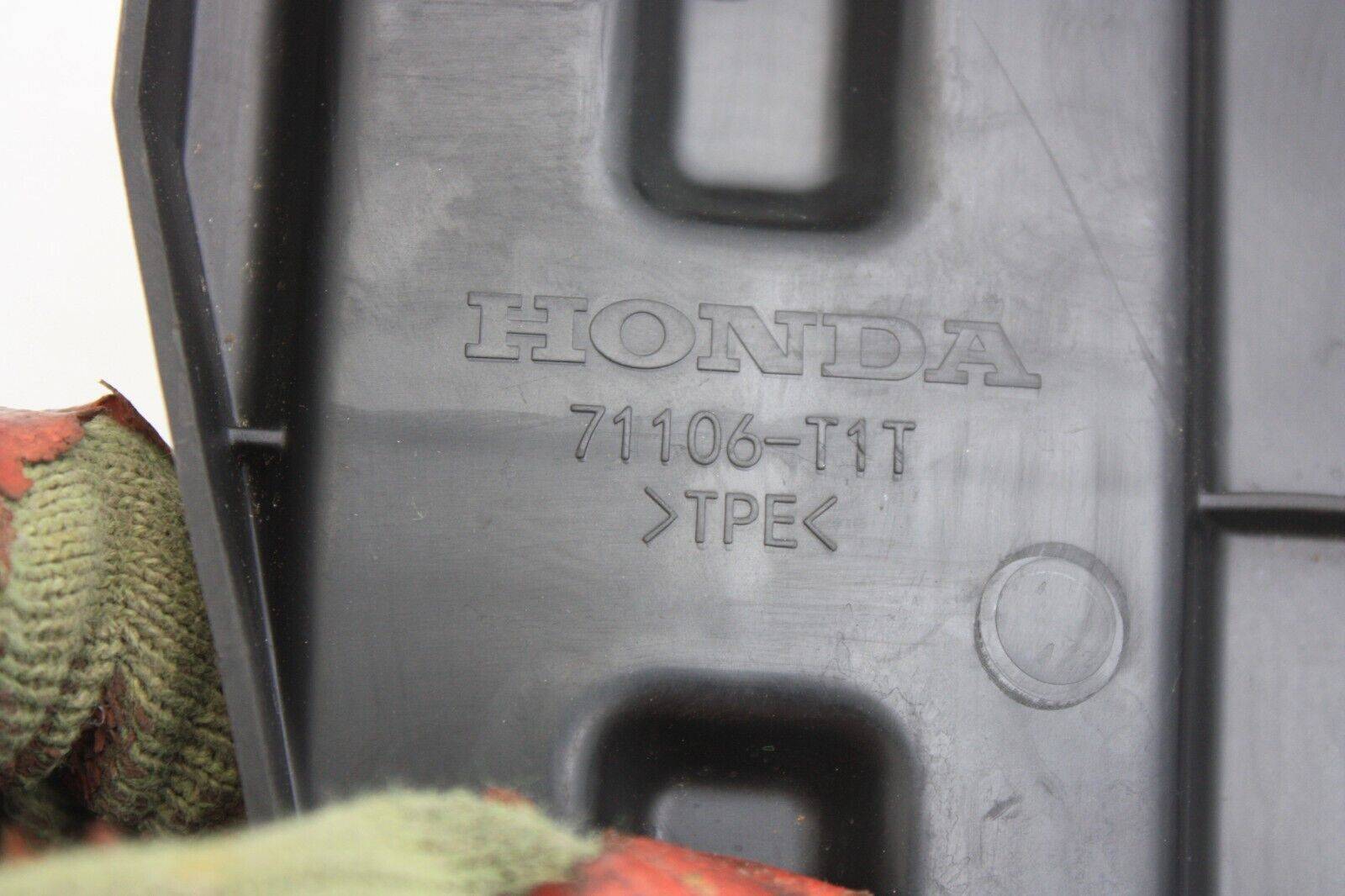 Honda-CR-V-Front-Bumper-Right-Air-Duct-71106-T1T-Genuine-175699956783-10