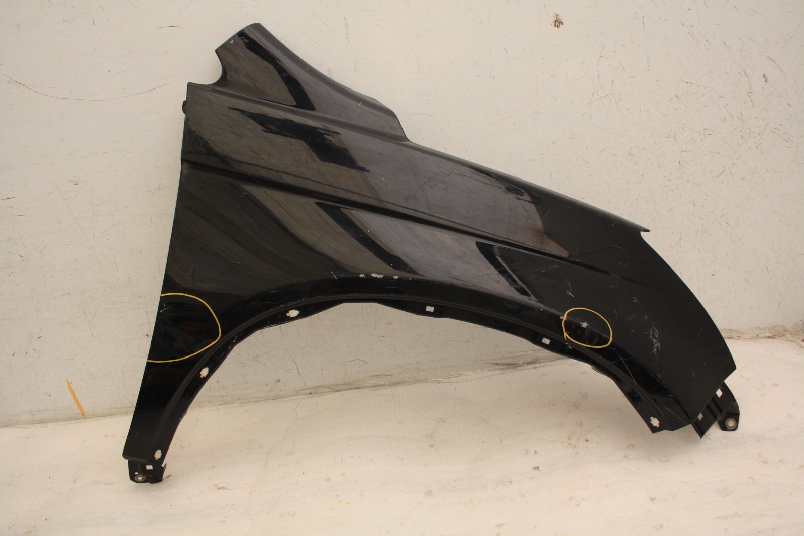 Honda CR-V Front Right Side Wing Genuine *DAMAGED*