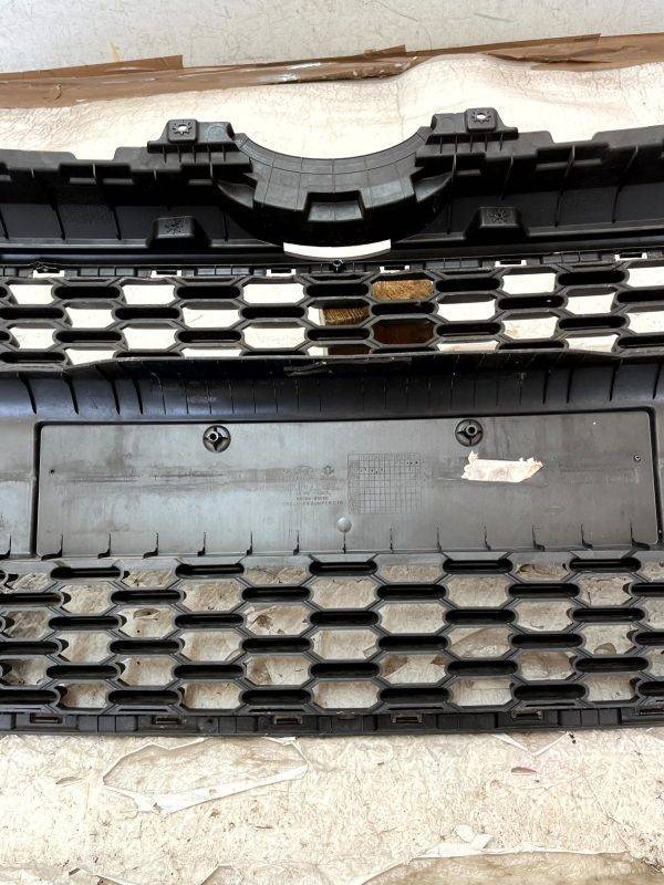 Hyundai i10 Front Bumper Center Grille 2016 TO 2020 86569 B9500 Genuine 178507836413 14