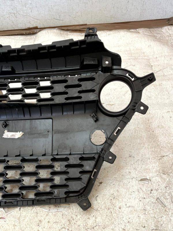 Hyundai i10 Front Bumper Center Grille 2016 TO 2020 86569 B9500 Genuine 178507836413 16