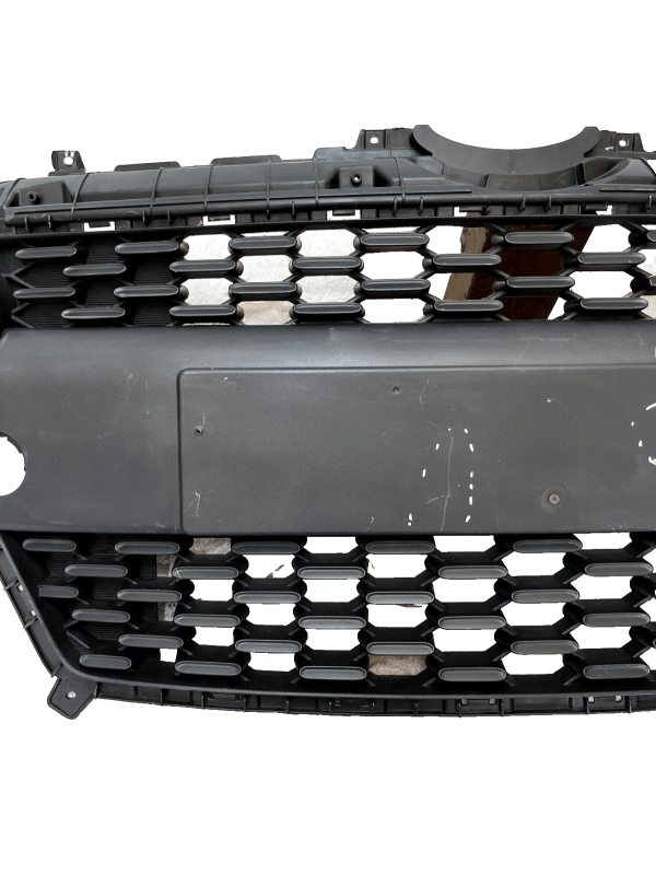 Hyundai i10 Front Bumper Center Grille 2016 TO 2020 86569 B9500 Genuine 178507836413 3
