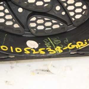 Hyundai i10 Front Bumper Grill 86361-0X200 Genuine *DAMAGED* - Image 9