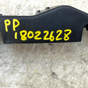 Hyundai i30 Front Left Bumper Support Mount Bracket 17-20 86513-G4000 Genuine - Image 19