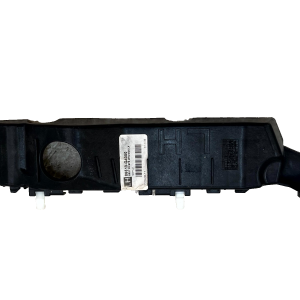 Hyundai i30 Front Left Bumper Support Mount Bracket 17-20 86513-G4000 Genuine - Image 1