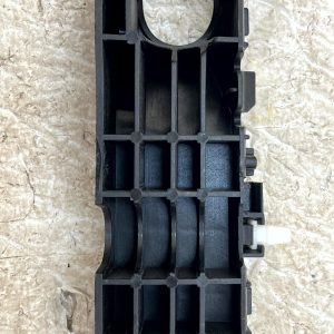 Hyundai i30 Front Left Bumper Support Mount Bracket 17-20 86513-G4000 Genuine - Image 8