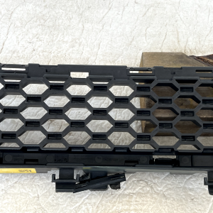 Jaguar F Pace X761 Front Bumper Lower Grille 2016 TO 2021 HK8M-17H750-A Genuine - Image 9