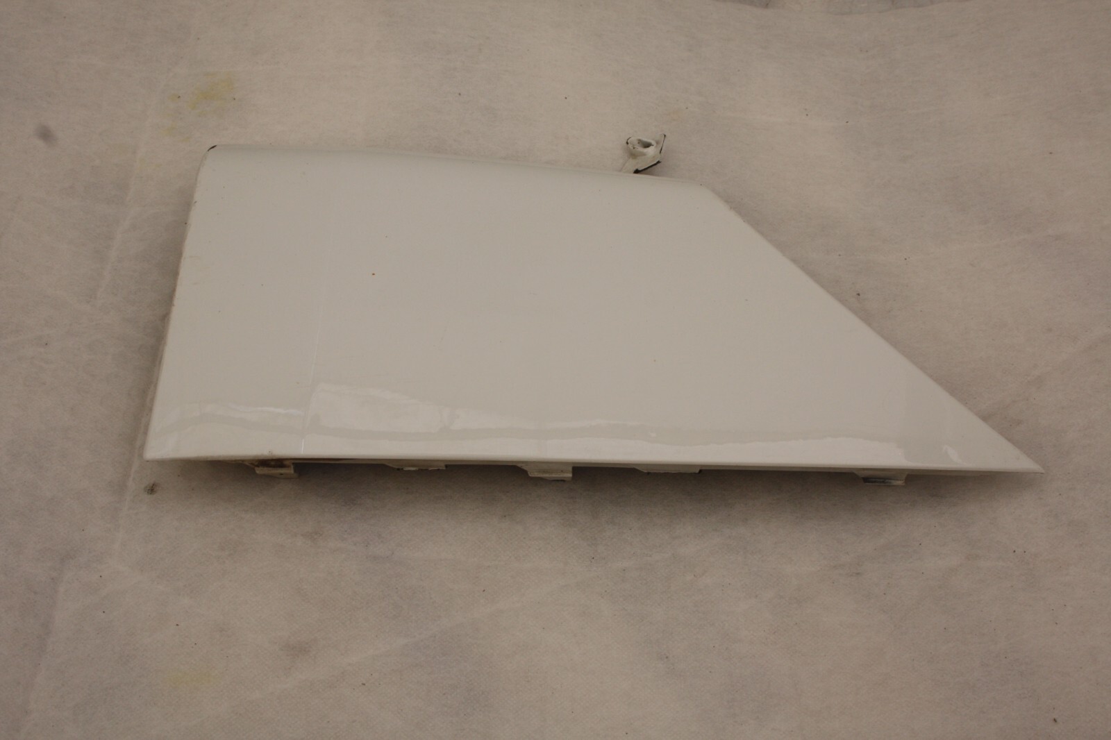 Jaguar F Pace X761 R Sport Rear Bumper Right Corner Trim 16 ON Genuine *DAMAGED*