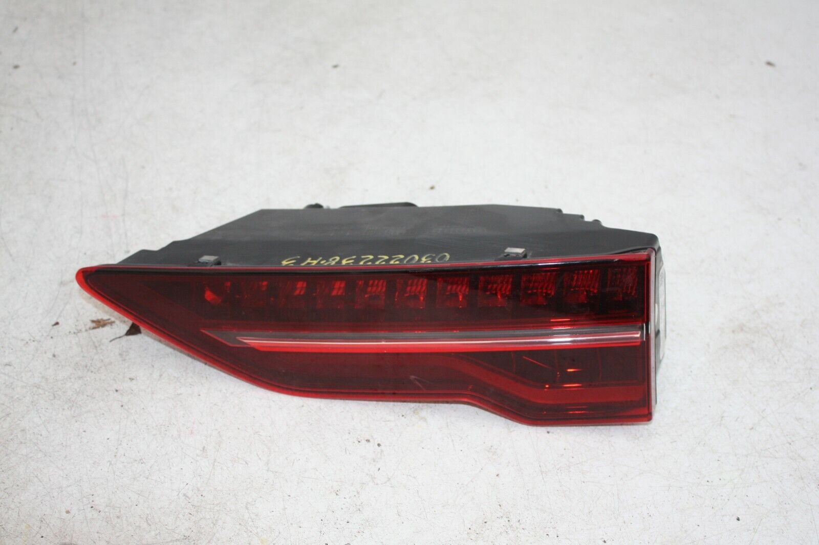 Jaguar I Pace LED Tail Light Right 2018 J9D3-13A420-CB Genuine