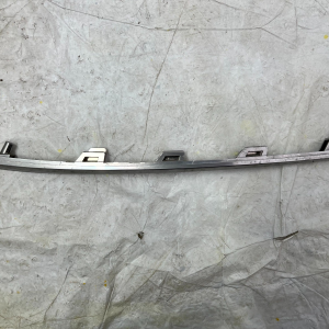 Kia Ceed Front Right Side Fog Light Trim 2021 Onwards 86598-CV200 Genuine - Image 3