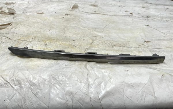 Kia-Ceed-Front-Right-Side-Fog-Light-Trim-2021-Onwards-86598-CV200-Genuine-177650476503