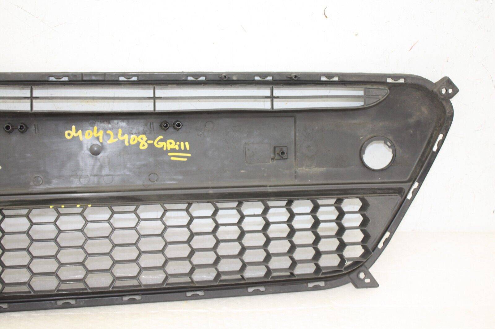 Kia-Picanto-Front-Bumper-Lower-Grill-2011-TO-2015-86569-1Y000-Genuine-DAMAGED-176319954983-12