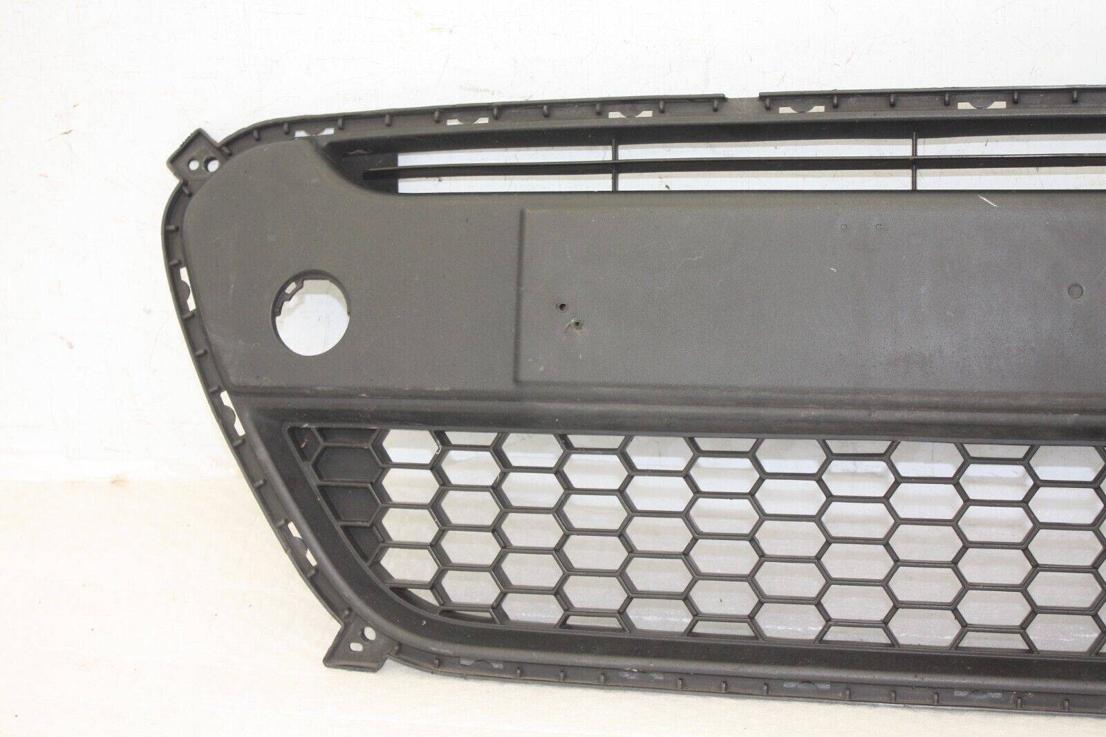Kia-Picanto-Front-Bumper-Lower-Grill-2011-TO-2015-86569-1Y000-Genuine-DAMAGED-176319954983-4
