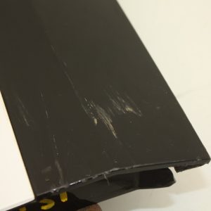 Kia Sportage V Front Left Door Moulding 2022 ON 87723-R2300 Genuine *DAMAGED* - Image 6