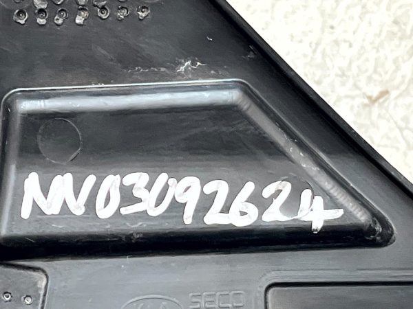Kia Stonic Rear Bumper Left Side Inner Mount Bracket 2024 ON 86651 H8BA0 Genuine 178530148333 11