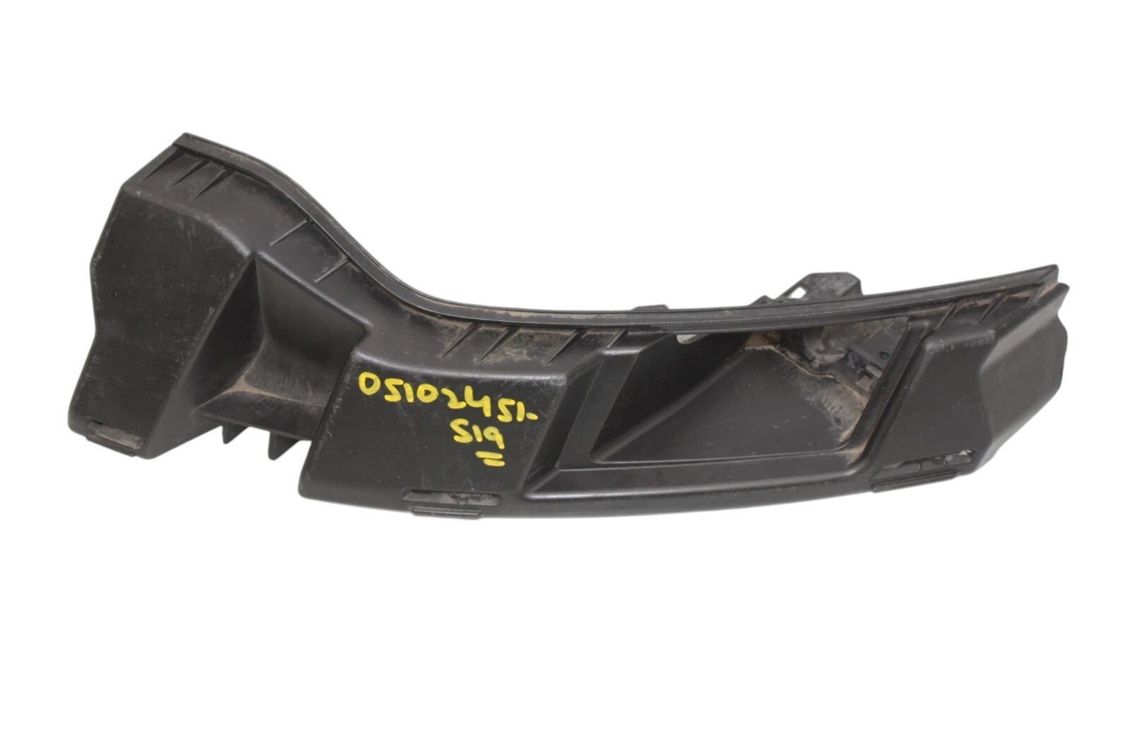 LR Discovery Sport L550 Front Bumper Left Bracket 15-19 FK72-17E763-BA Genuine