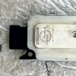 LR Range Rover Evoque L551 Shutter Grille Actuator Motor 5877R1007A Genuine - Image 5