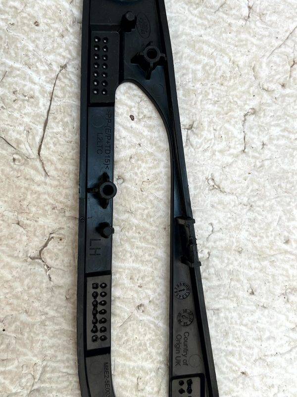 LR Range Rover Vogue Rear Left Bumper Wiring Loom Bracket M8E2 5E003 A Genuine 178510062653 7