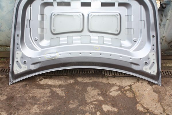 Land Rover Defender Bonnet L663 2020-on damaged 16 Land Rover Defender Bonnet L663 2020 on damaged 178256912003 17