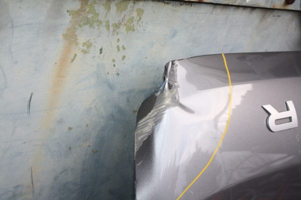 Land Rover Defender Bonnet L663 2020-on damaged 7 Land Rover Defender Bonnet L663 2020 on damaged 178256912003 8