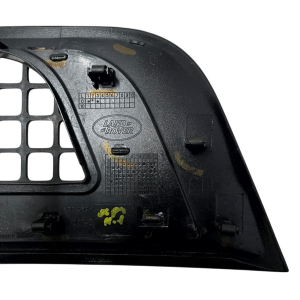 Land Rover Defender Front Left Wing Vent Grille 2020 ON L8B2-280B11-ED Genuine - Image 11