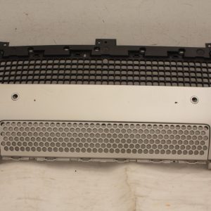 Land Rover Defender L663 Front Bumper Centre Grill 20 ON L8B2-17F775-A *DAMAGED* - Image 3