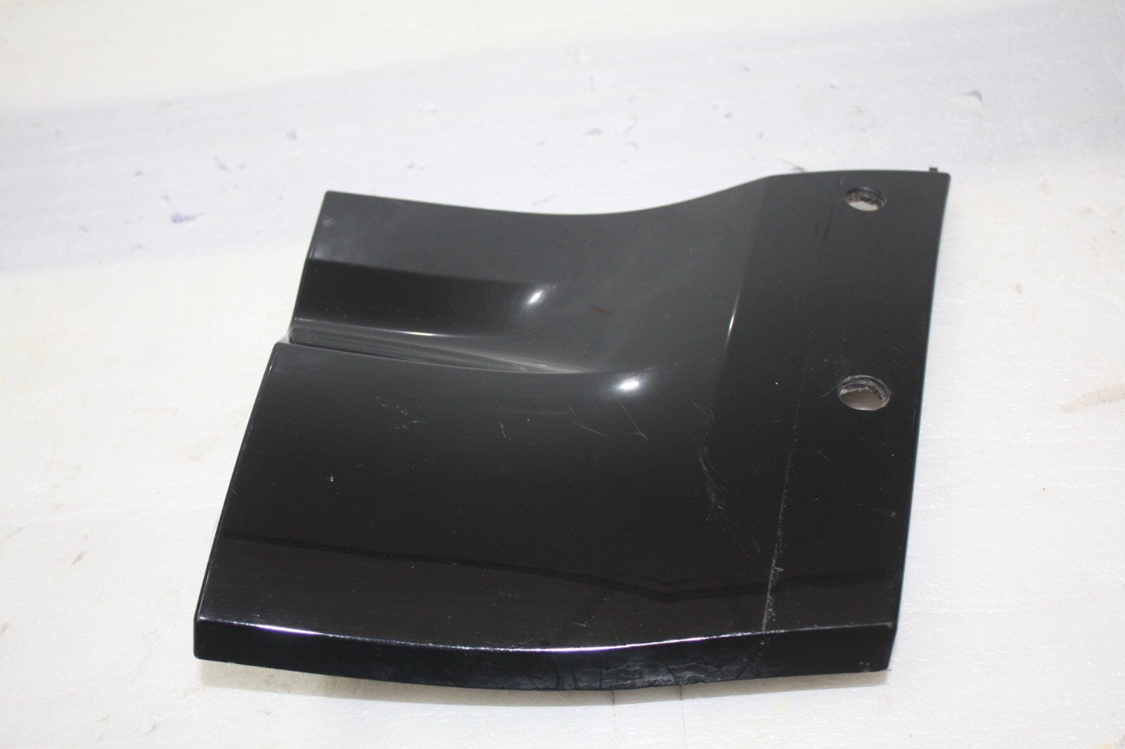 Land Rover Defender L663 Front Right Wing Cover Trim L8B2-16D054-BD Genuine