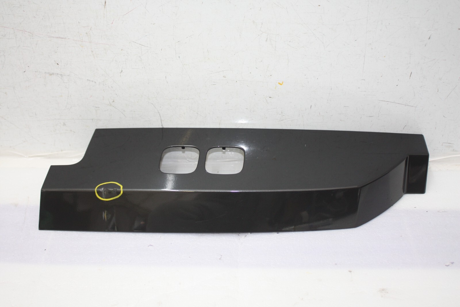 Land Rover Defender L663 Right Tail Light Quarter Trim 2020 ON *DAMAGED*