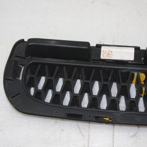Land Rover Discovery Front Bumper Right Grill 2017 ON HY32-17F816-AA Genuine - Image 4