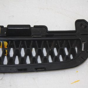 Land Rover Discovery Front Bumper Right Grill HY32-17F816-AA Genuine - Image 3