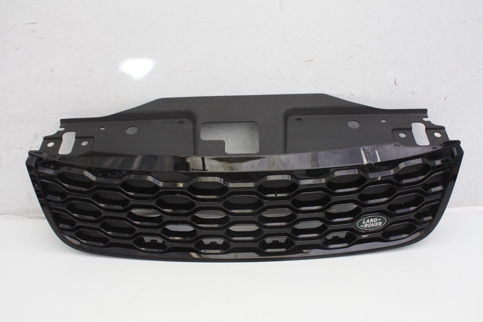 Land Rover Discovery L462 Front Bumper Grill 2020 TO 2023 MY42-8200-AD Genuine