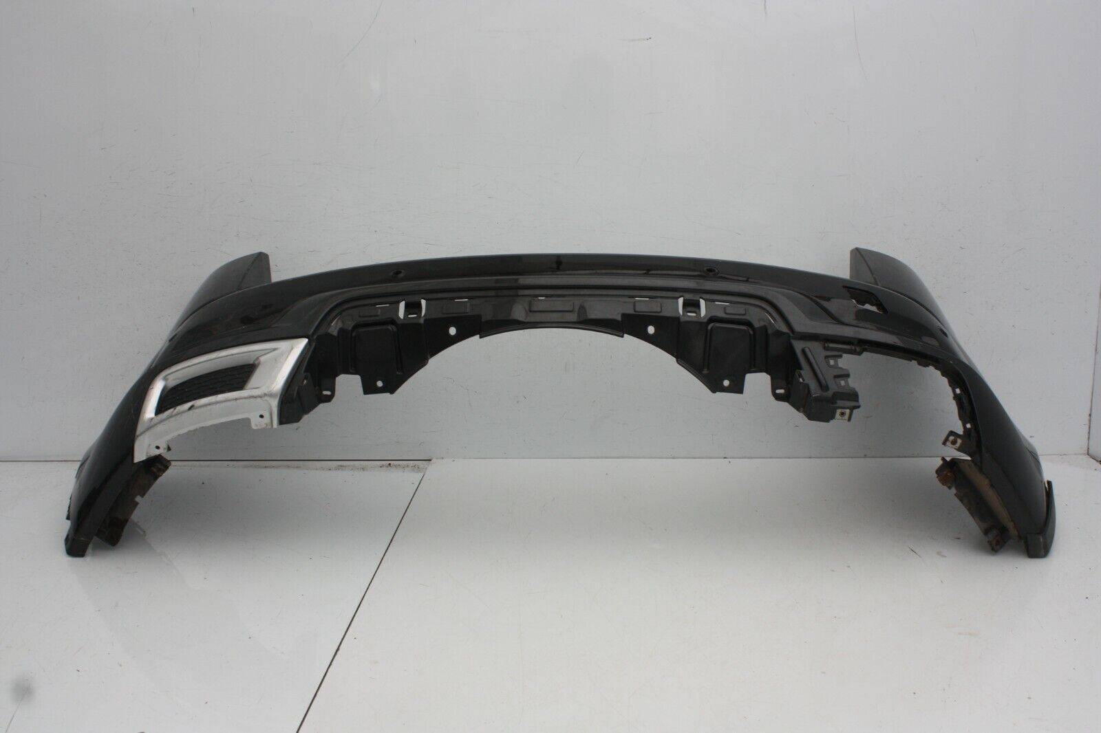 Land-Rover-Discovery-Sport-Dynamic-Rear-Bumper-2015-TO-2019-Genuine-175900221193-8