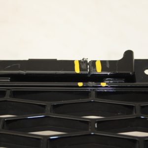 Land Rover Discovery Sport L550 Front Bumper Grill 2019 ON LK72-17F791-F DAMAGED - Image 8