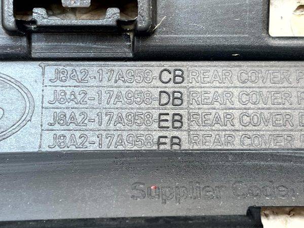 Land Rover Range Rover Velar L560 Rear Bumper 2017 2023 J8A2 17A958 CB Genuine 178459606553 18