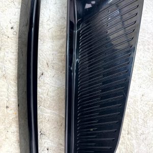 MG MG4 EH32 Front Bumper Right Fog Light Cover Frame 2022 ON 10977790 Genuine - Image 5