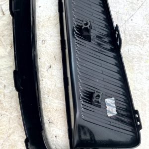 MG MG4 EH32 Front Bumper Right Fog Light Cover Frame 2022 ON 10977790 Genuine - Image 9