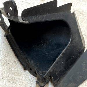 Mazda 3 Front Front Right Side Bumper Air Duct Guide BHE4-501U1 Genuine - Image 3