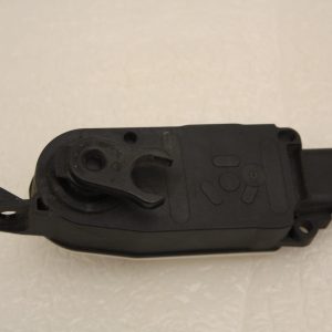 Mercedes A /CLA C118 X118 W177 Intake Actuator Motor 18 ON 5878R1000 Genuine - Image 3