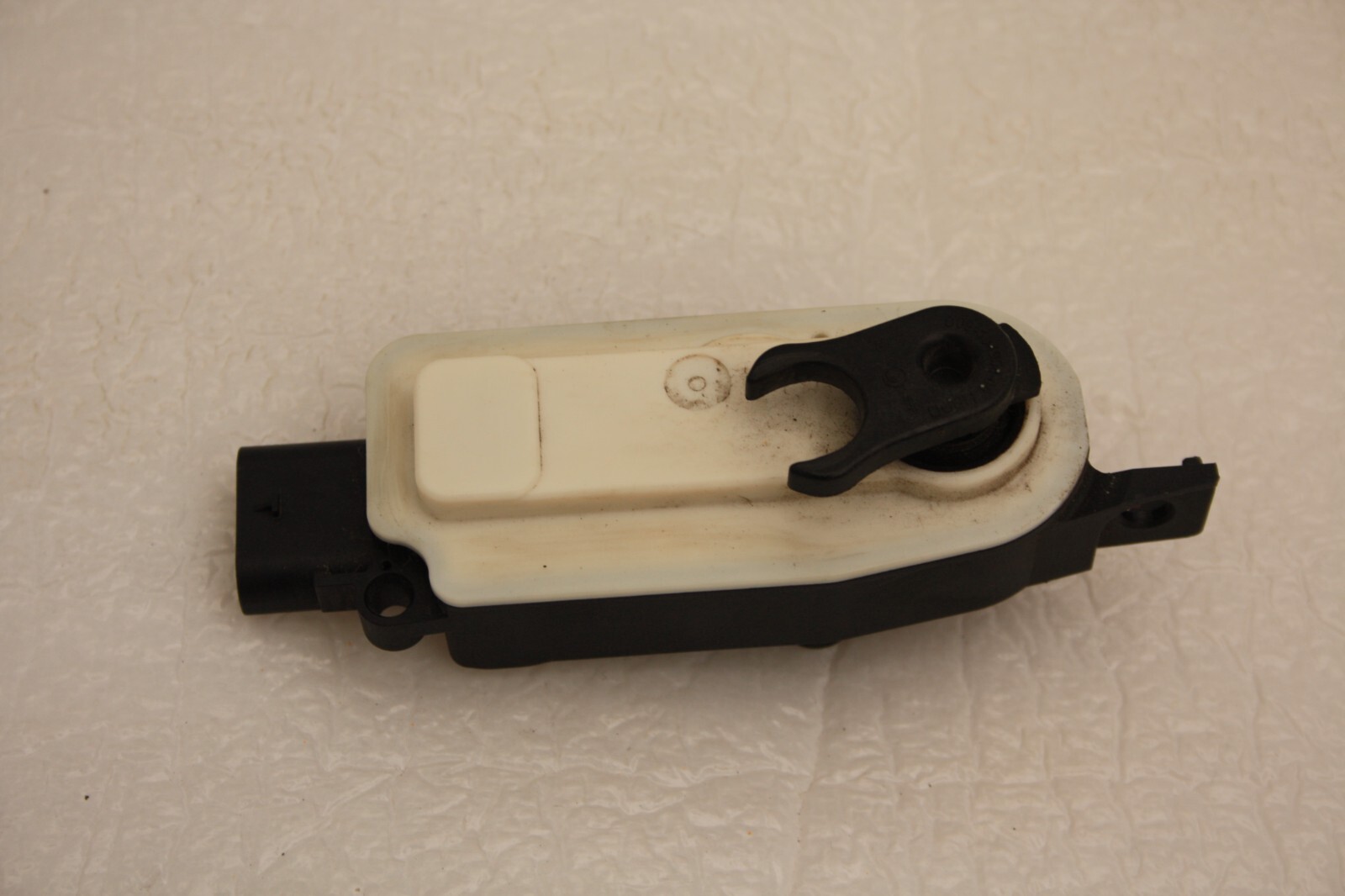 Mercedes A /CLA C118 X118 W177 Intake Actuator Motor 18 ON 5878R1000 Genuine