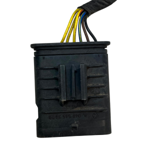 Mercedes C Class W204 Front PDC Sensor Loom Plug Connector A0485453928 Genuine - Image 3