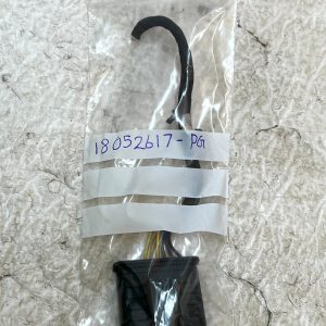 Mercedes C Class W204 Front PDC Sensor Loom Plug Connector A0485453928 Genuine - Image 9
