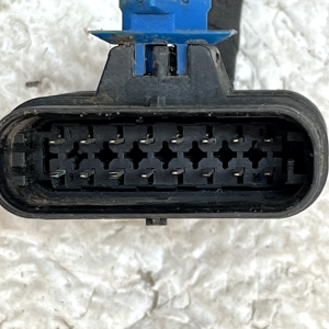 Mercedes C Class W204 PDC Parking Sensor Loom Plug Connector A0001534524 Genuine - Image 8