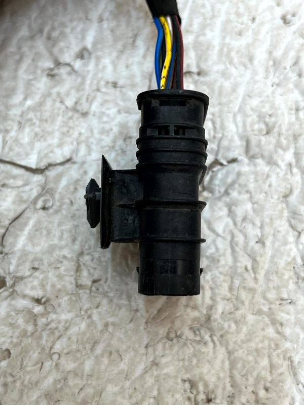 Mercedes C Class W204 PDC Parking Sensor Loom Plug Connector A0001534524 Genuine 4 Mercedes C Class W204 PDC Parking Sensor Loom Plug Connector A0001534524 Genuine 178499564923 5